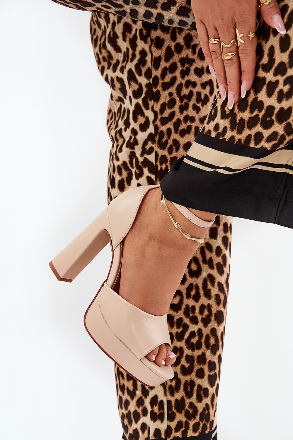 Heel sandals model 209909 Step in style