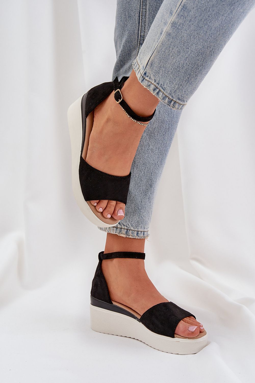 Buskin model 210148 Step in style