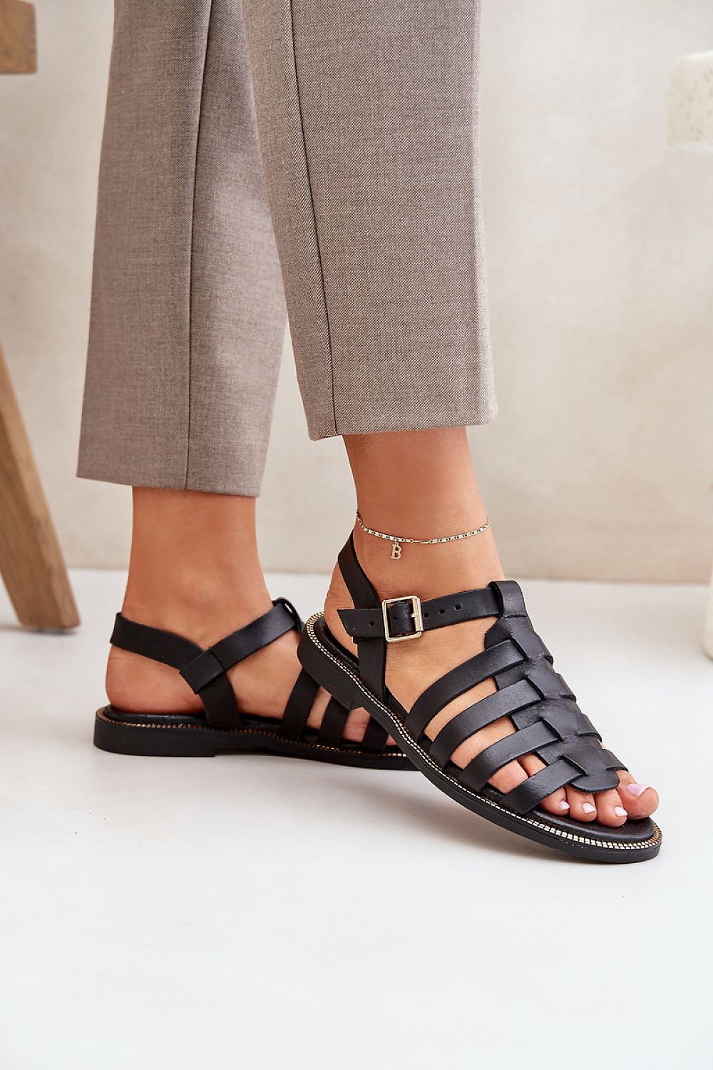 Sandals model 212587 Step in style