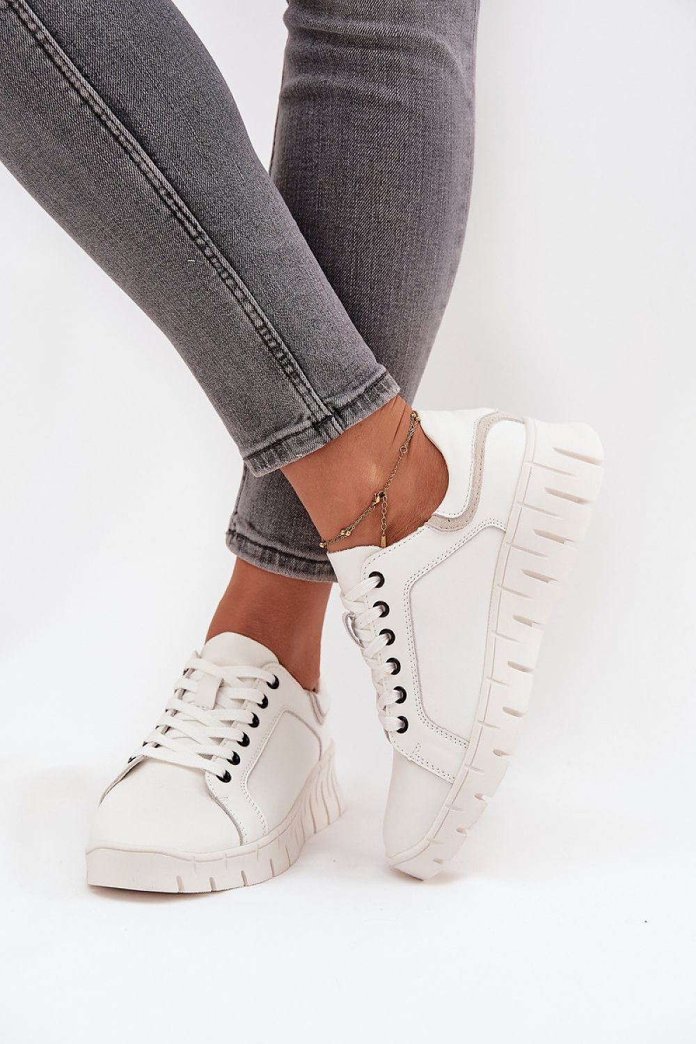 Buskin low shoes model 218700 Step in style