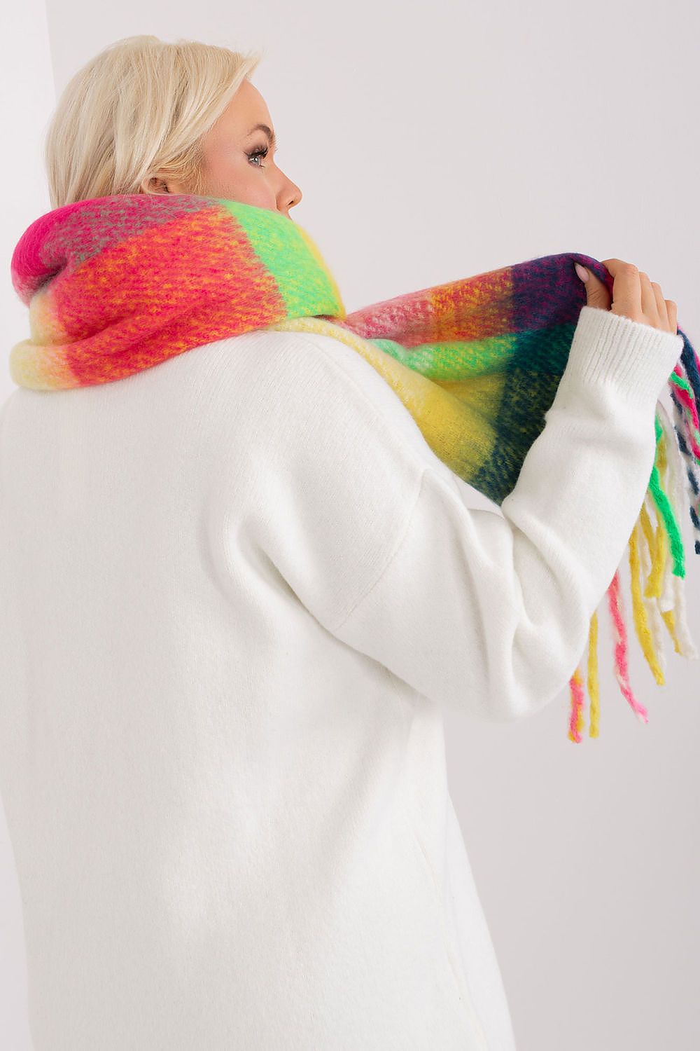  Shawl model 190540 AT 