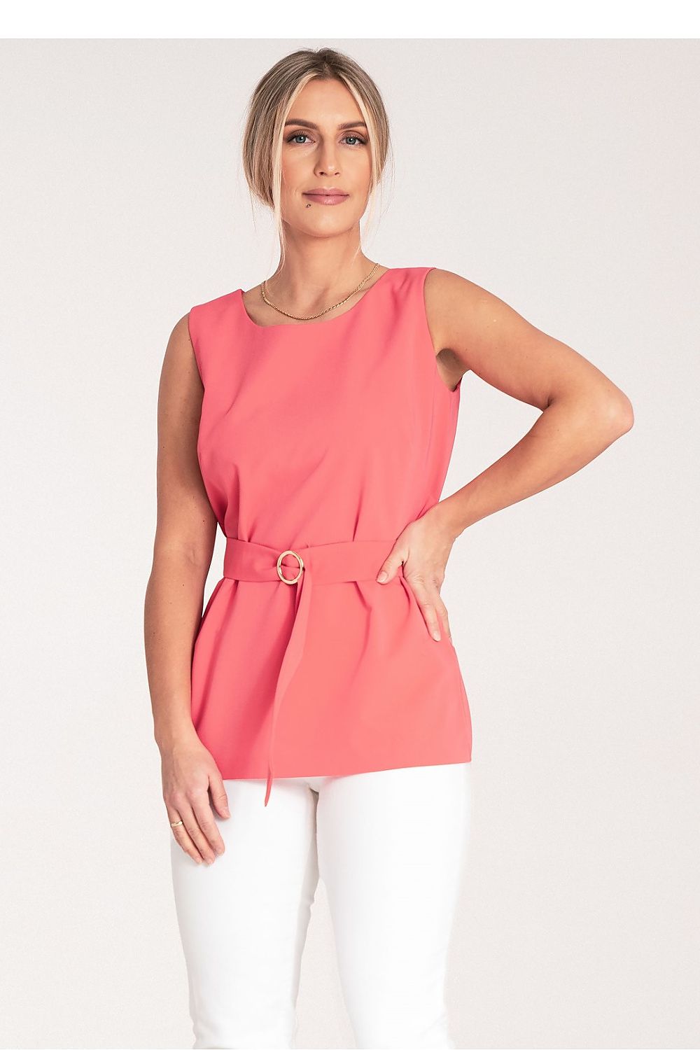  Blouse model 204323 Figl 