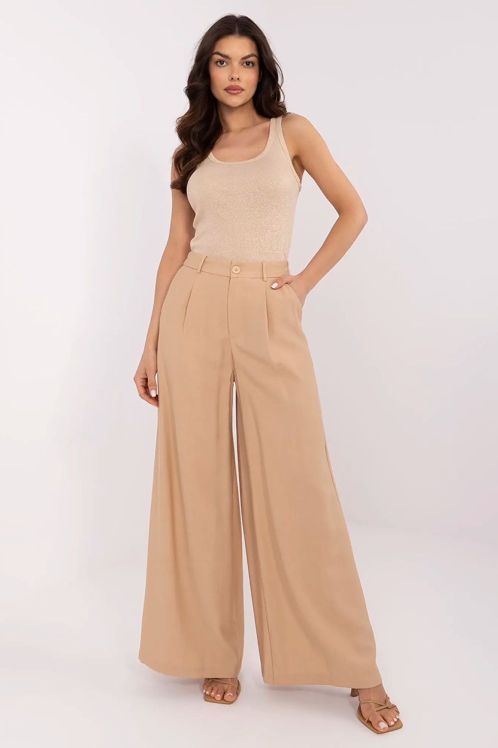  Women trousers model 210869 NM 