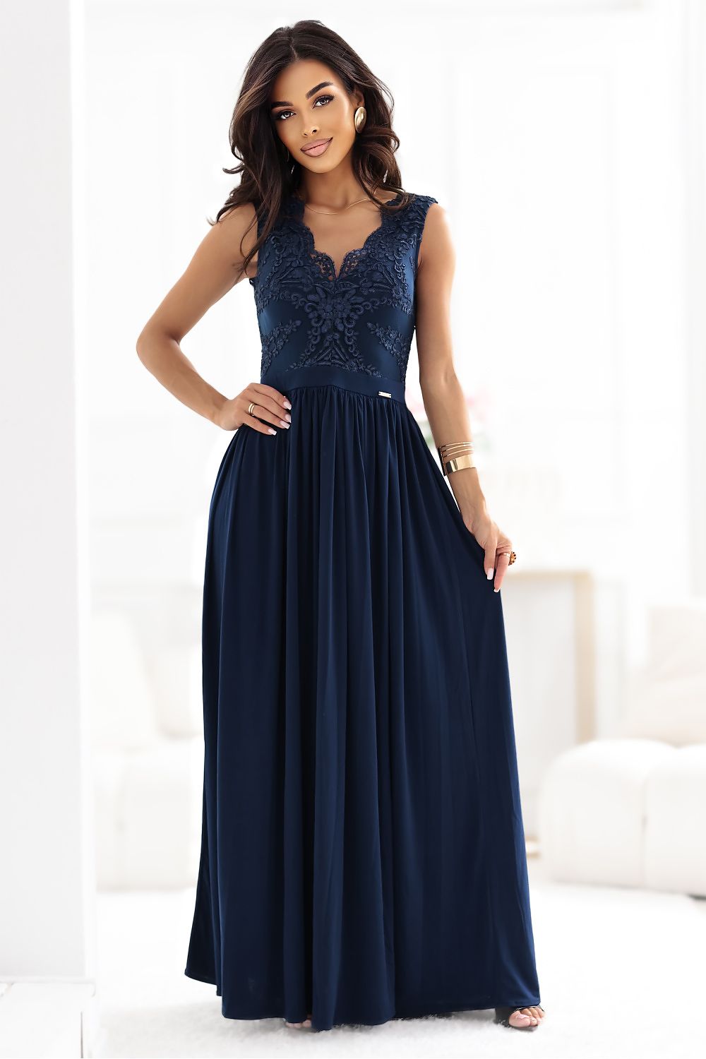  Long dress model 217775 Numoco 