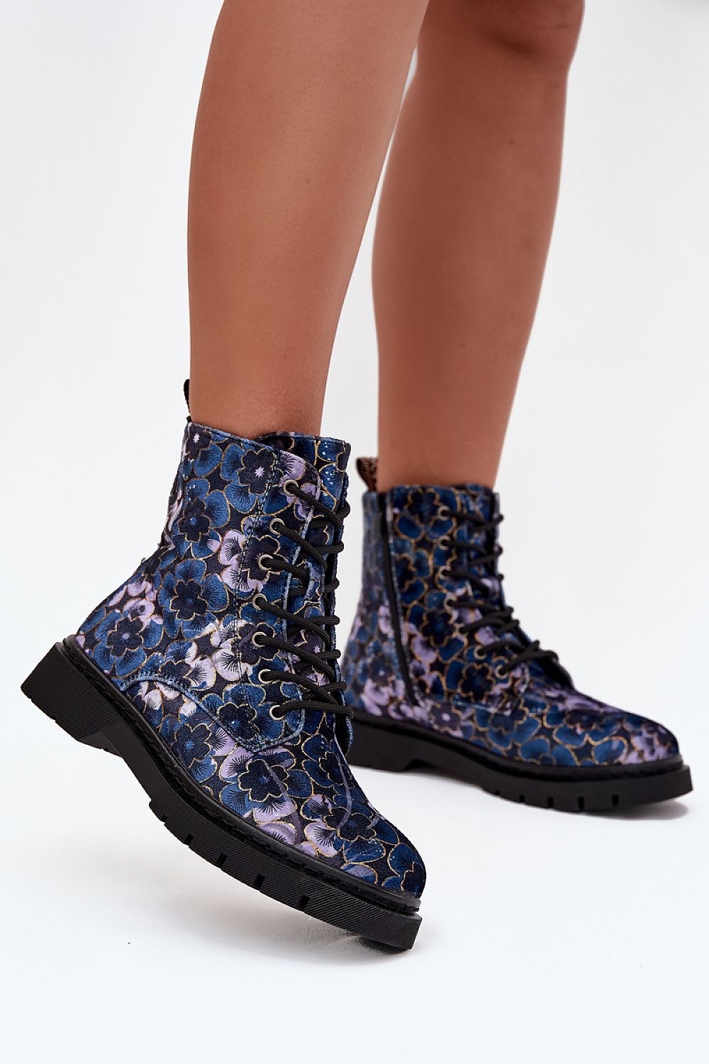  Boots model 218710 Step in style 
