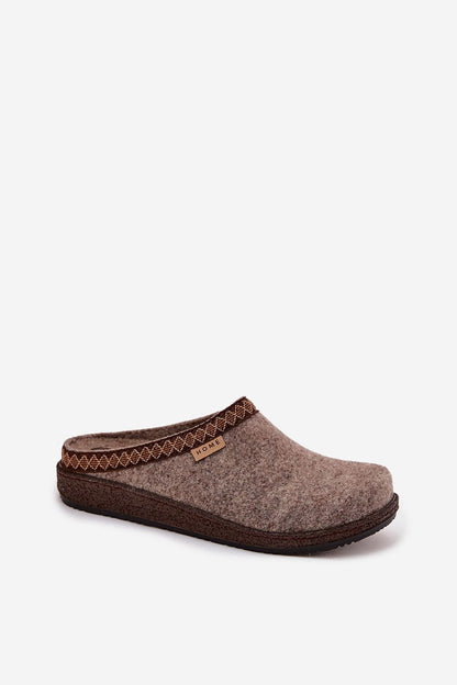  Slippers model 220066 Step in style 