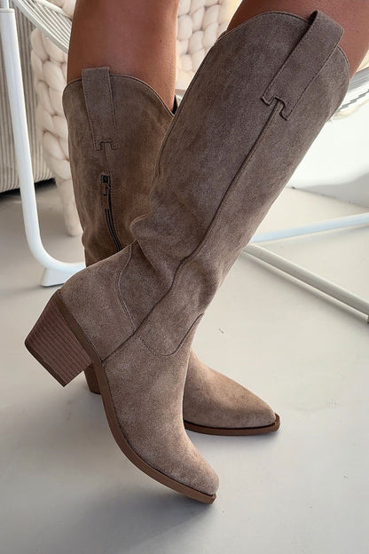  Heel boots model 222529 Step in style 