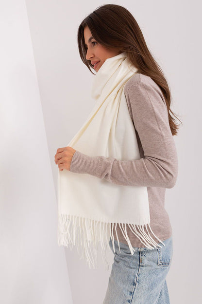  Shawl model 185893 AT 