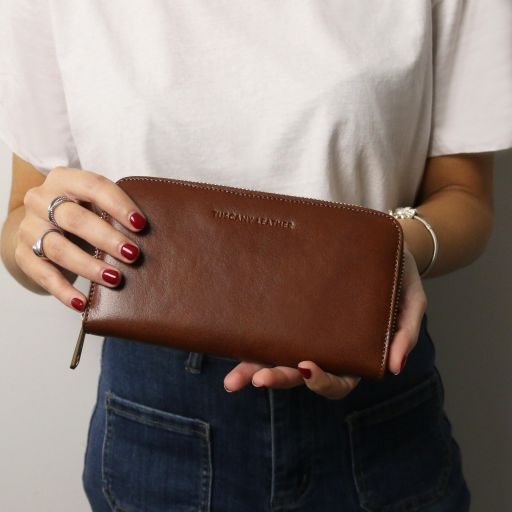 Exclusive zip around leather wallet